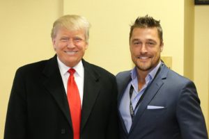 Donald Trump opět na Facebooku